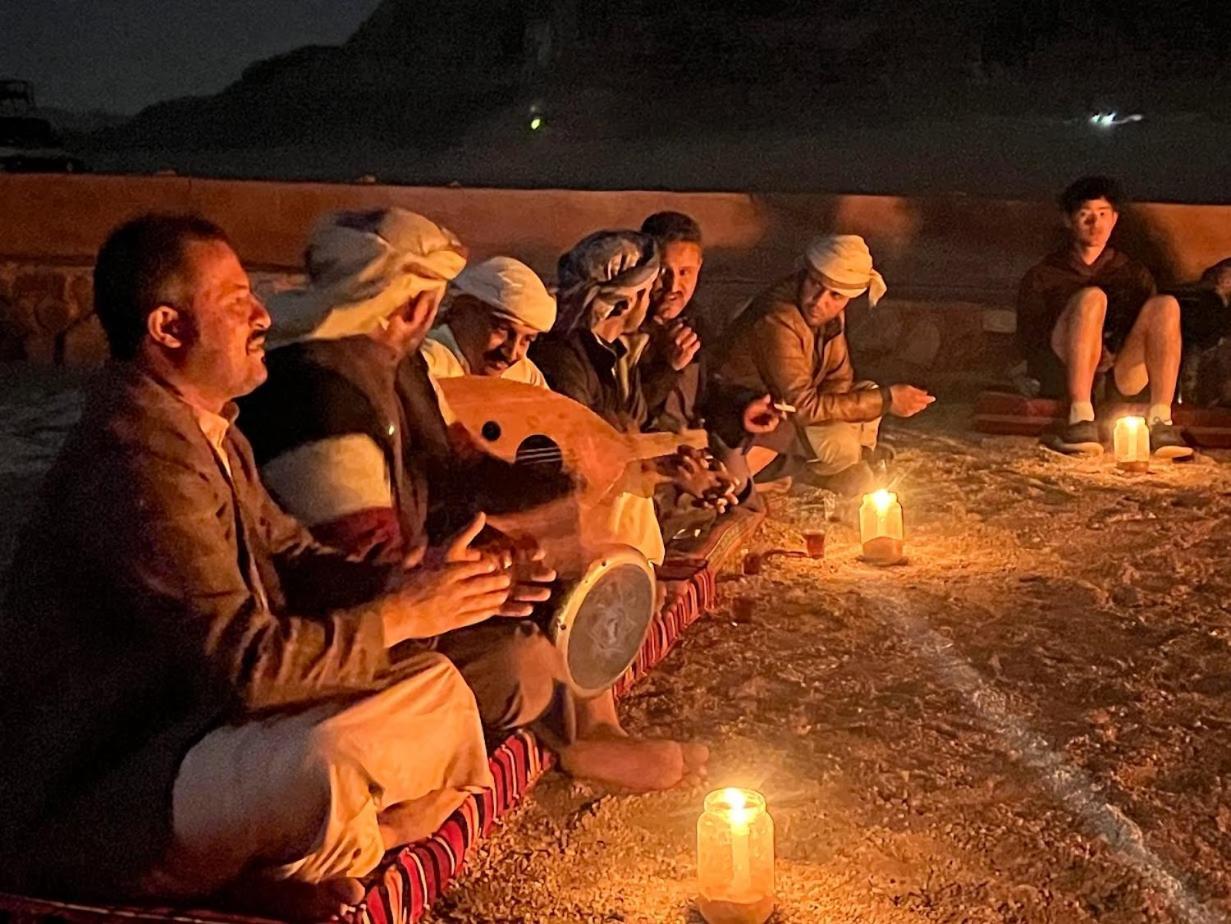 Bedouin Traditions Camp Wadi Rum Buitenkant foto